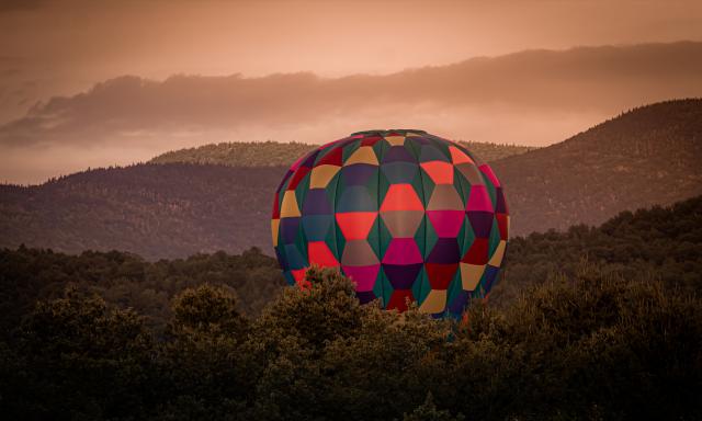 Hot air balloon.