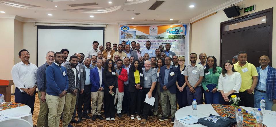 group photo of veterinarians attending training Ethiopia